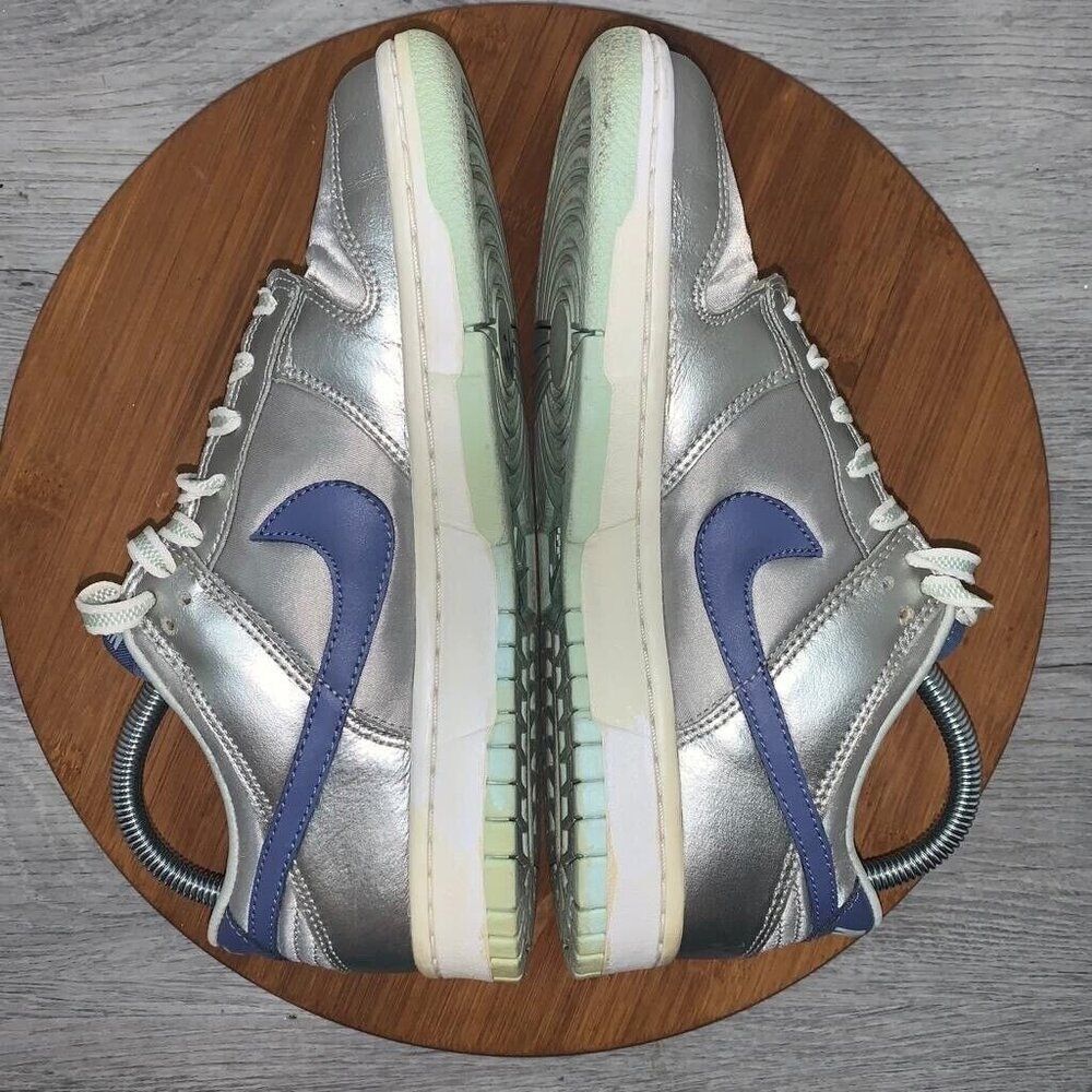NIKE Dunk Low Floral Shoes GS 6Y Womens 7.5 309601-042 Metallic Silver Blue Moon - Picture 7 of 16